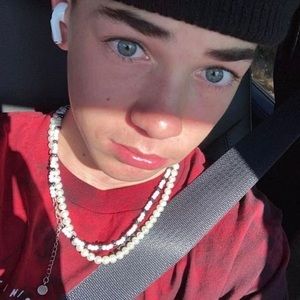 Meet your Posher, Evan